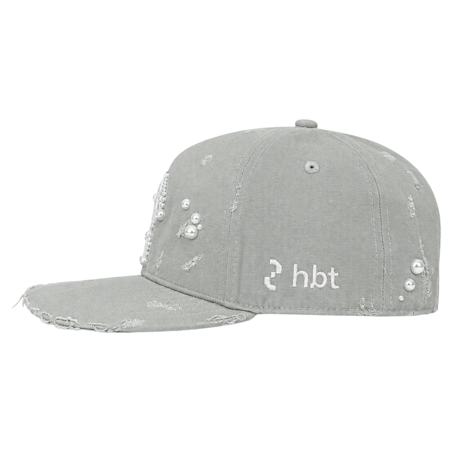 Pearl distressed cap with small logo