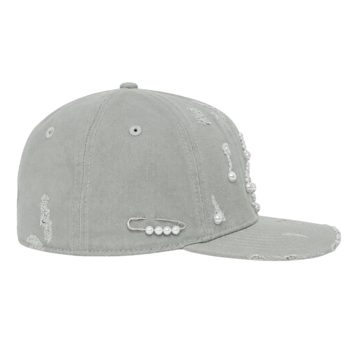 Distressed pearl cap with details